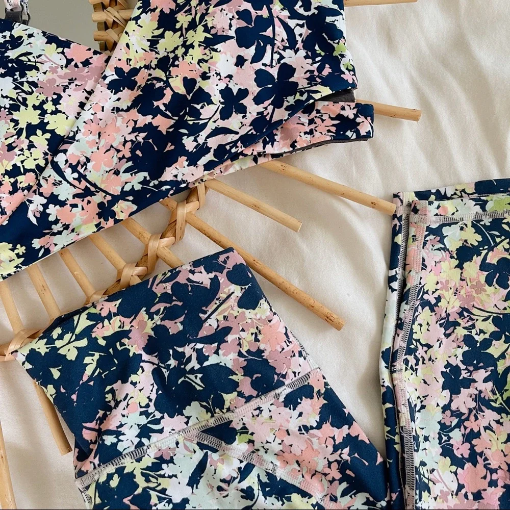 Fabletics Floral Workout Set - Picture 6 of 8
